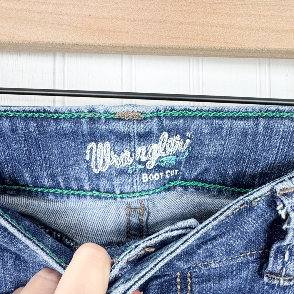 WRANGLER Boot Cut Jeans - Picture 8 of 9
